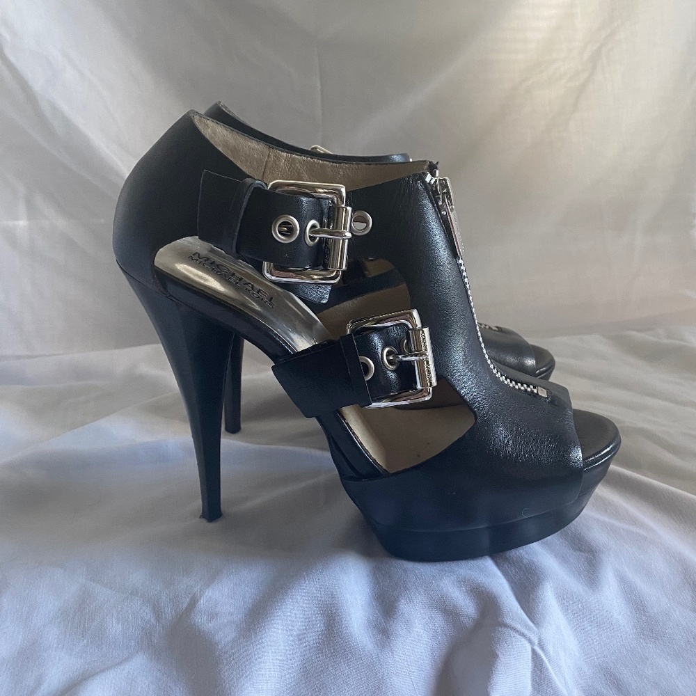 Michael by Michael Kors Downtown zip front heels